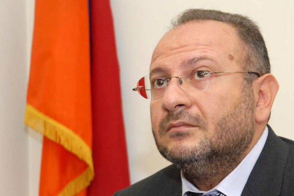 Նիկոլն էս ինչո՞ւ այսպես արագ վերցրեց «նախկինների» գործիքները